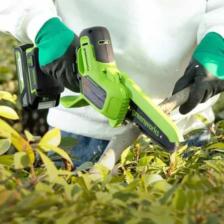 Цепная мини-пила аккумуляторная GREENWORKS GD24CSMNX, 24V, 15см, бесщеточная, без аккумулятора и ЗУ