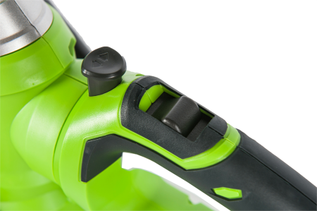 Кусторез электрический GREENWORKS  GHT7068 Deluxe, 700W, 68 см