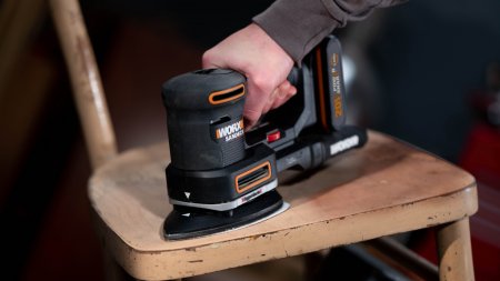 Виброшлифмашина WORX WX820.9 аккумуляторная 20V, 1 аккумулятор 2 Ач + зарядное устройство, в кейсе