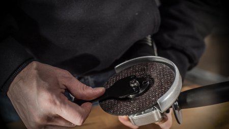 Угловая шлифмашина WORX WX711.1 электрическая 220V, 750Вт, 115мм, в кейсе