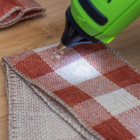 Пистолет клеевой аккумуляторный GREENWORKS G24GLG (3502207) 24 V, без АКБ и ЗУ