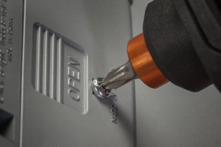 Отвертка WORX WX254.4 4V SD Slide Driver аккумуляторная с ЗУ и набором бит (6шт)