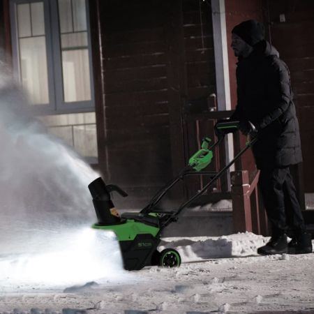 Снегоуборщик аккумуляторный бесщеточный Greenworks GD40STX2, 40V, 51 см,(2603407)