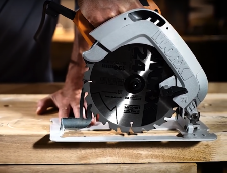 Дисковая пила WORX WX445 электрическая 220V, 1600Вт, 190мм